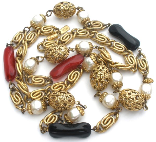 1928 Co Red & Black Gold Tone Necklace Online