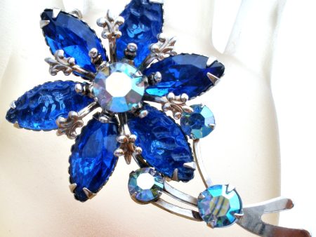 Blue Rhinestone Flower Brooch Pin Vintage Fashion