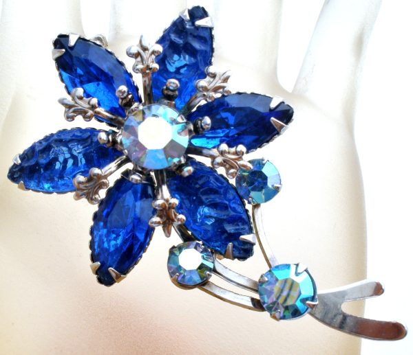 Blue Rhinestone Flower Brooch Pin Vintage Fashion