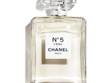 Chanel N°5 L Eau Eau de Toilette - Light and Fresh Scent, 50ml Spray Bottle Fashion