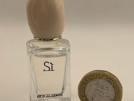 Giorgio Armani Si EDT 7ml - Elegant On-the-Go Fragrance Discount